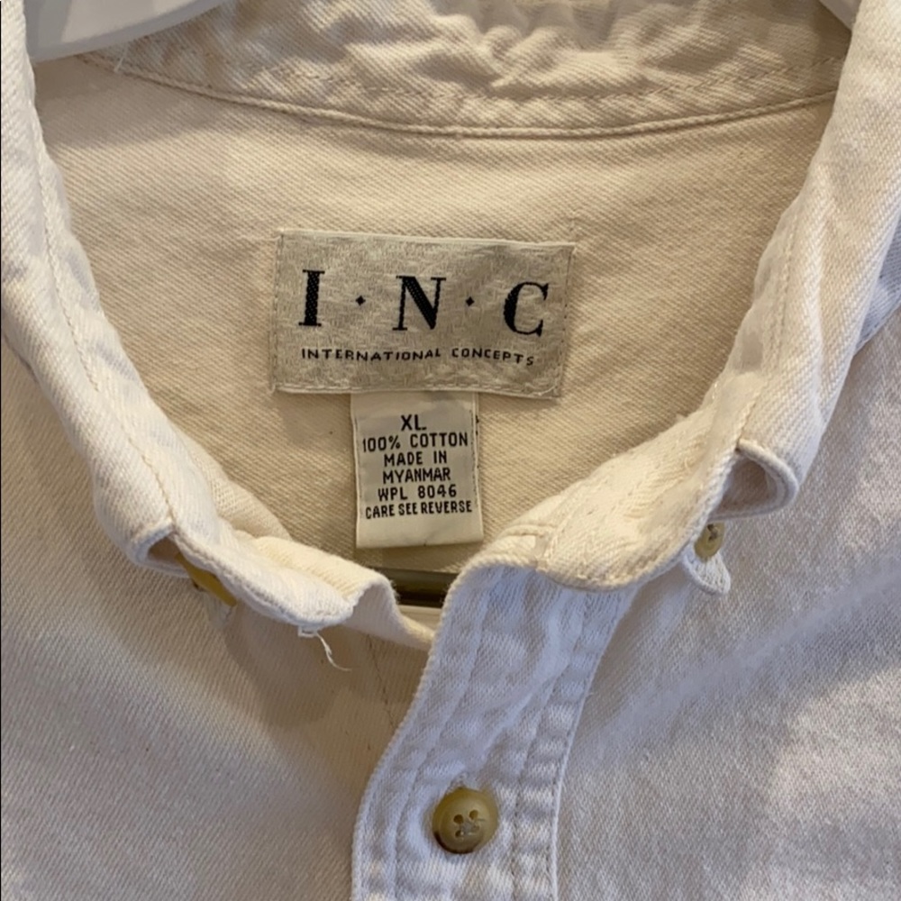 Basic Off white button down - Picture 2 of 3